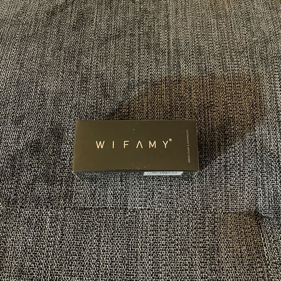 Brow Stamp & Shaping Kit NEW - Picture 2 of 3